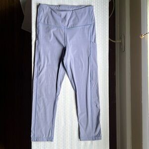 Athleta Lilac Capri Leggings